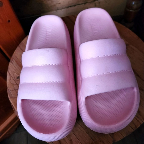 MIA PINK CHUNKY SLIDES- SIZE 9 - Picture 5 of 5